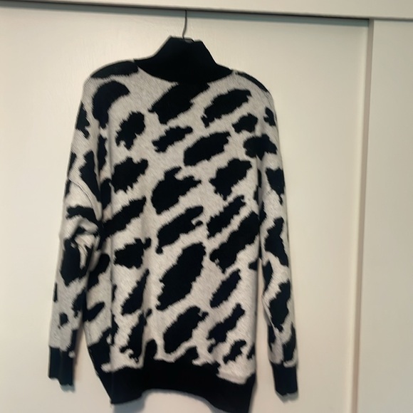 Oversized wool sweater - Picture 4 of 4